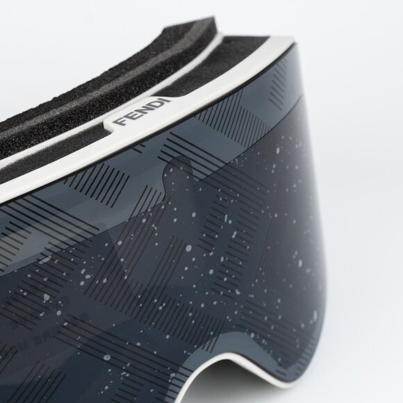 Fendi FE40152U SKI MASK Women 20C Grey Smoke Mirror NEW AUTHENTIC - Picture 5 of 16